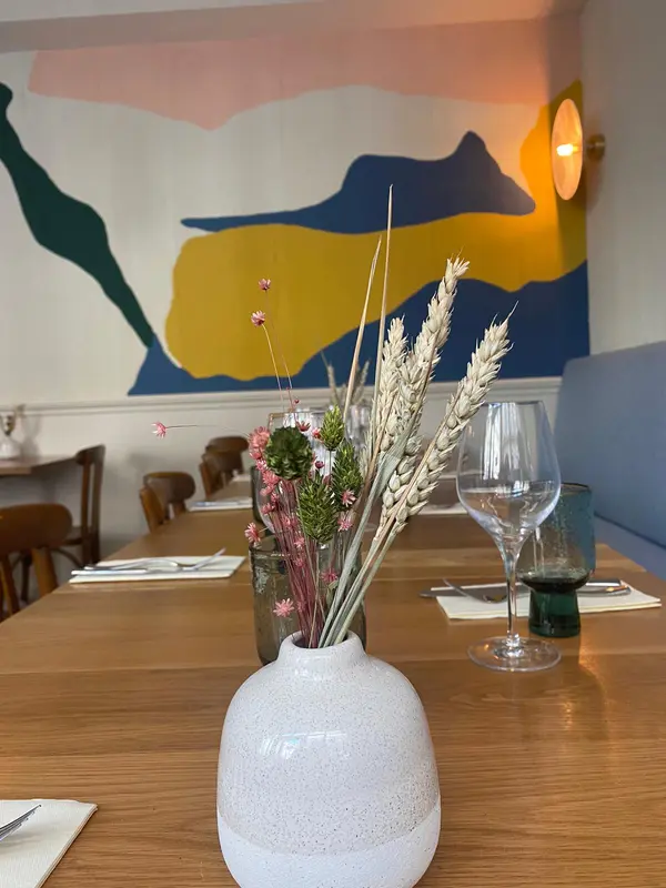 Creme Restaurant photo 3